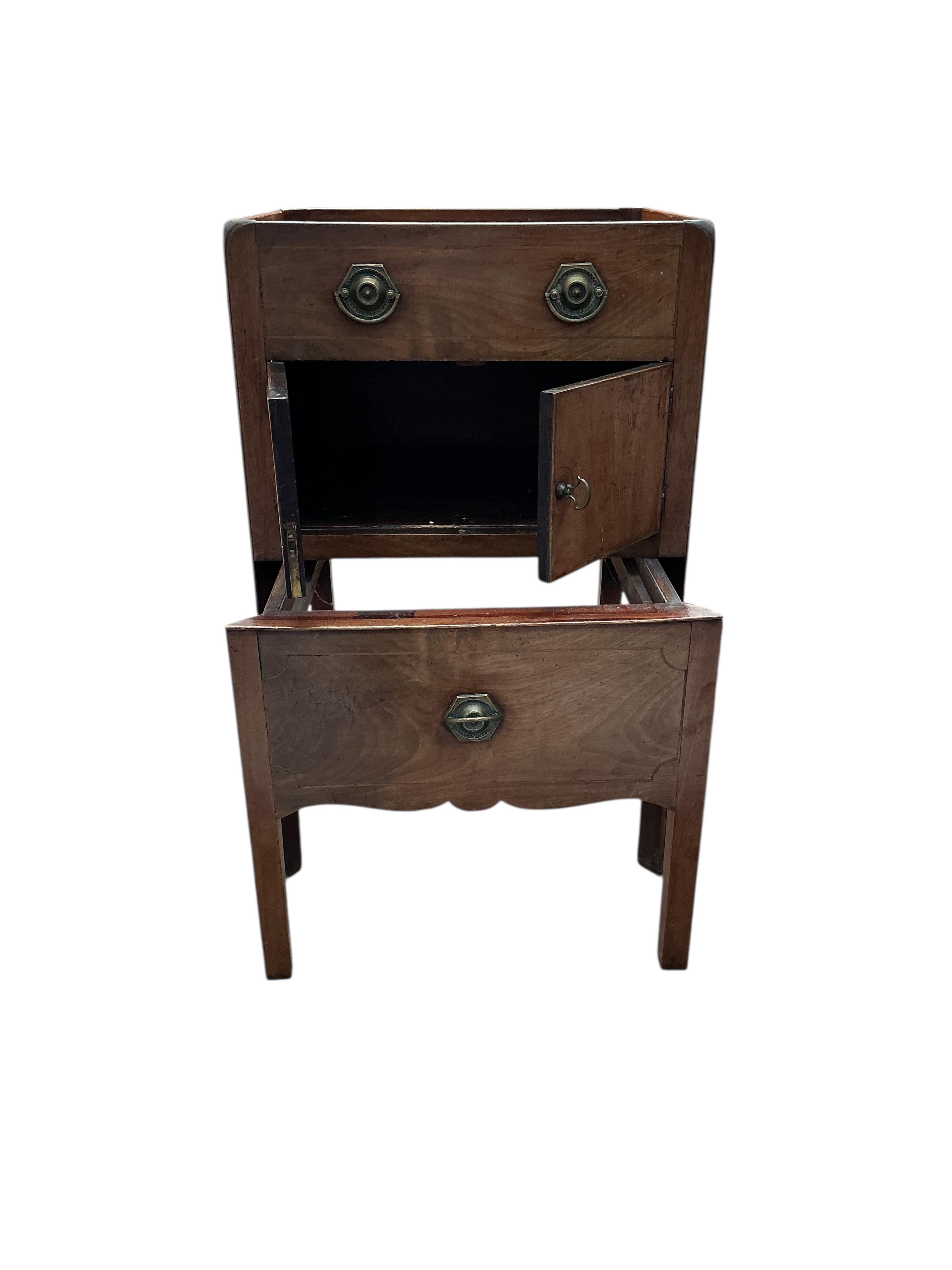 A George III mahogany tray top commode, width 51cm, depth 46cm, height 81cm